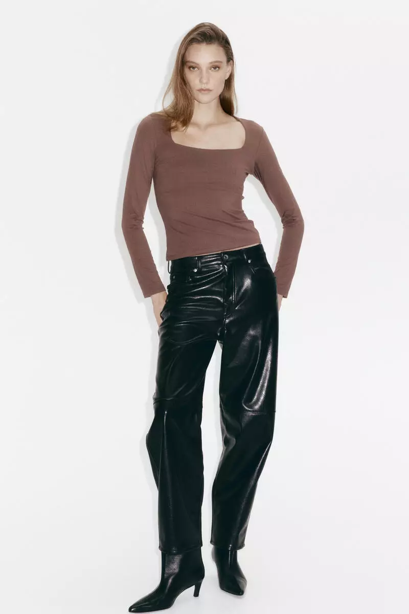 Long-sleeved jersey top