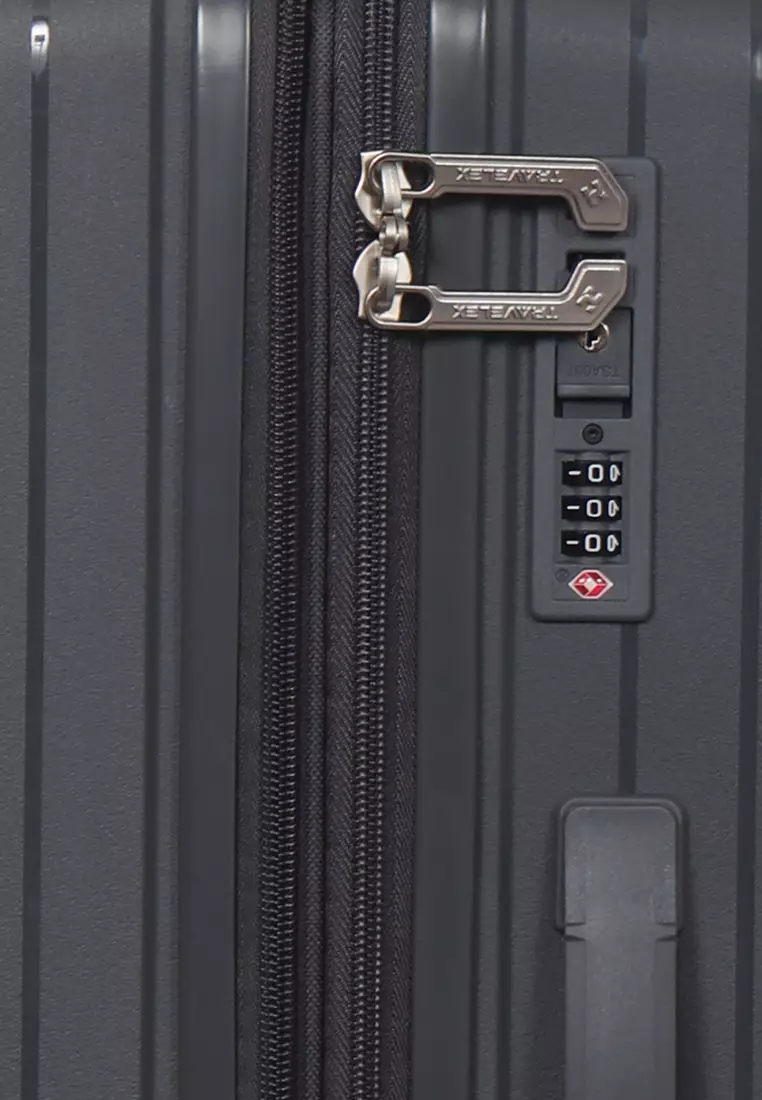 377 Hard Case Luggage- Medium (22 inches)