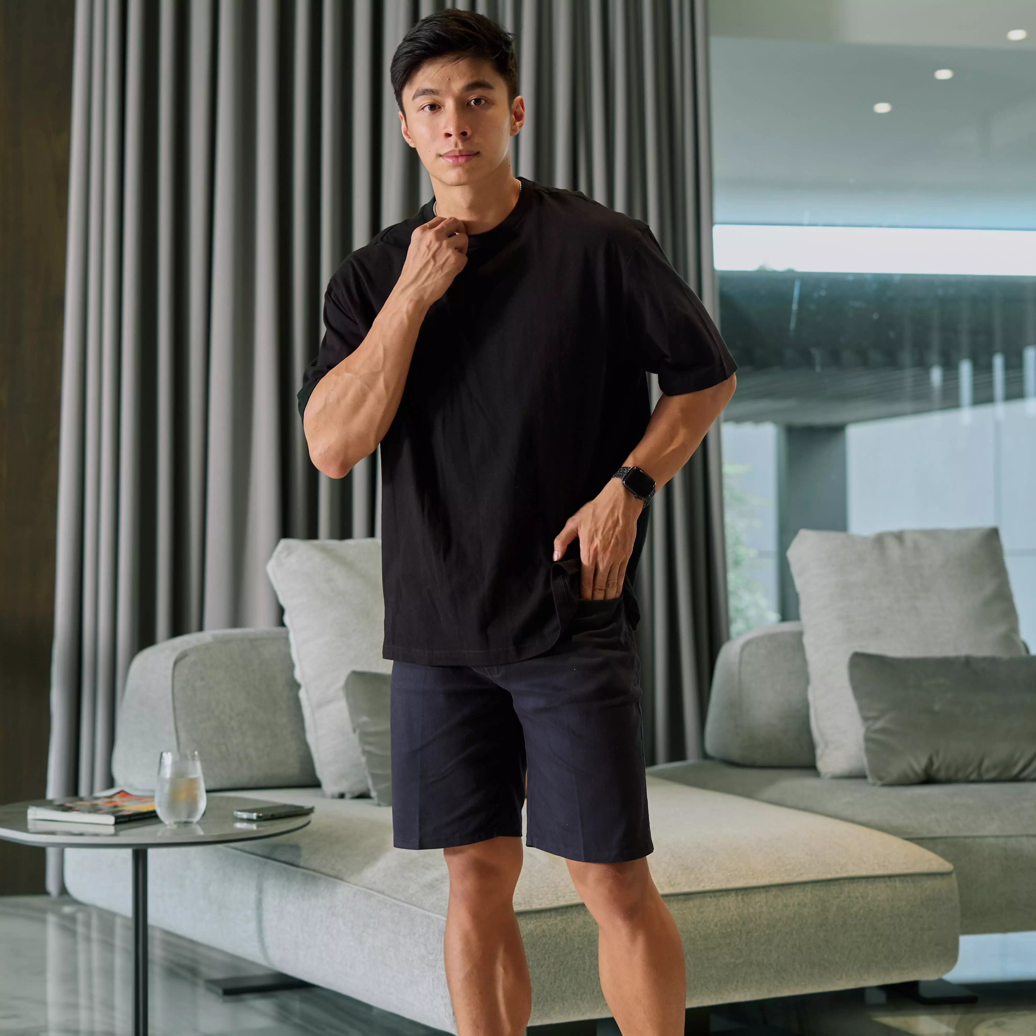 Kale Dexter Black / Kaos Oversize Lengan Pendek Pria / Unisex