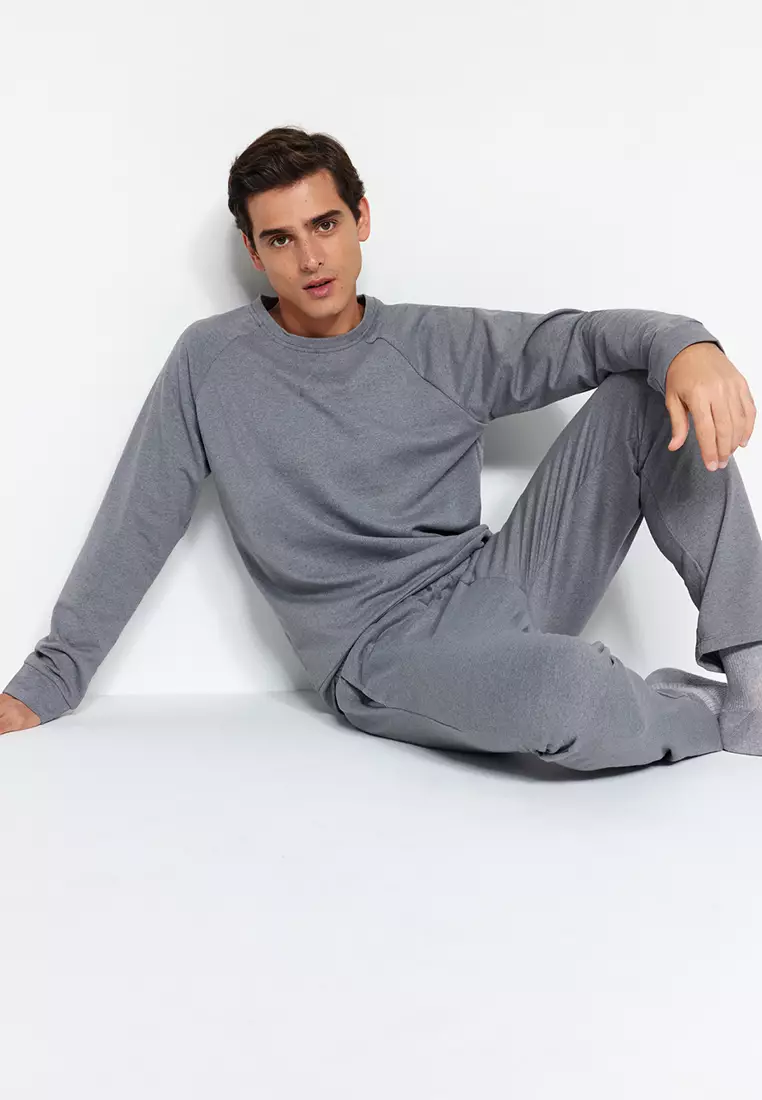 Regular Fit Knitted Pajamas Set.