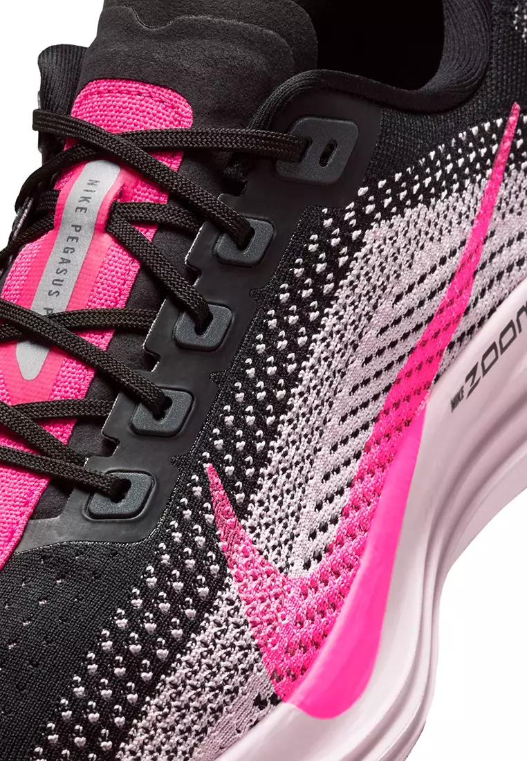 Nike Pegasus Plus