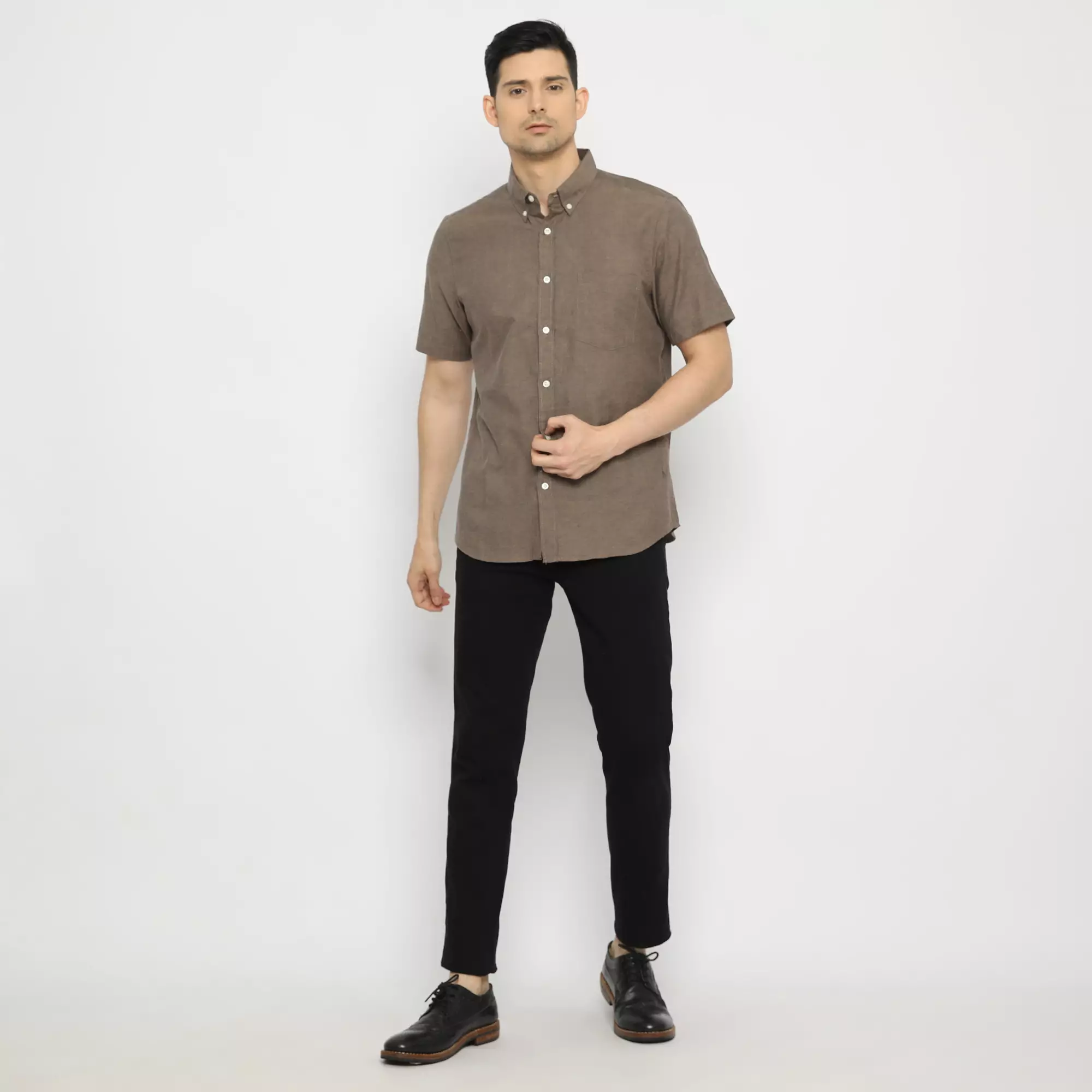 Platini Kemeja Pria Polos Lengan Pendek Katun Oxford Coklat Tua 1069