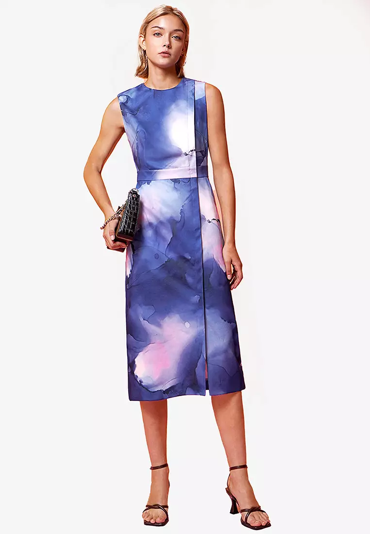 white christmas dresses Side Printed Pleated Shift Dress – SaturdayClub International main image 1