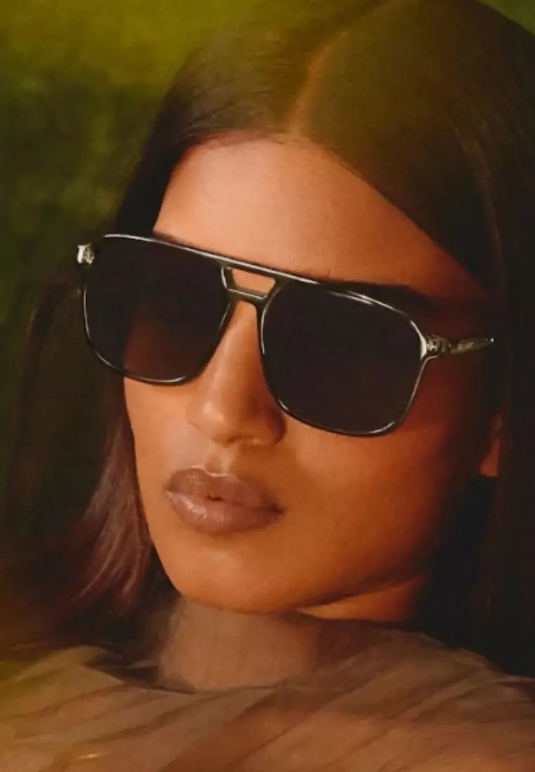 QUAY On The Fly Large Sunglasses - Oat/Sepia