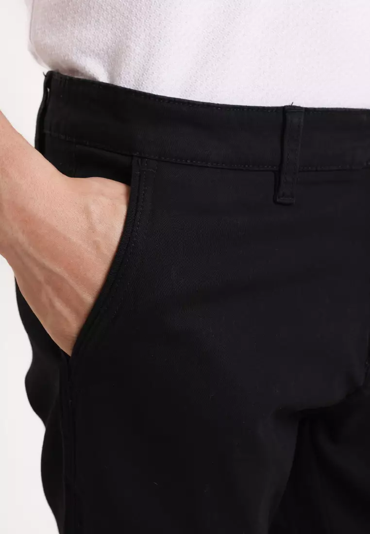 Used 1968 - 565 Celana Panjang Chinos Pria Regular Fit