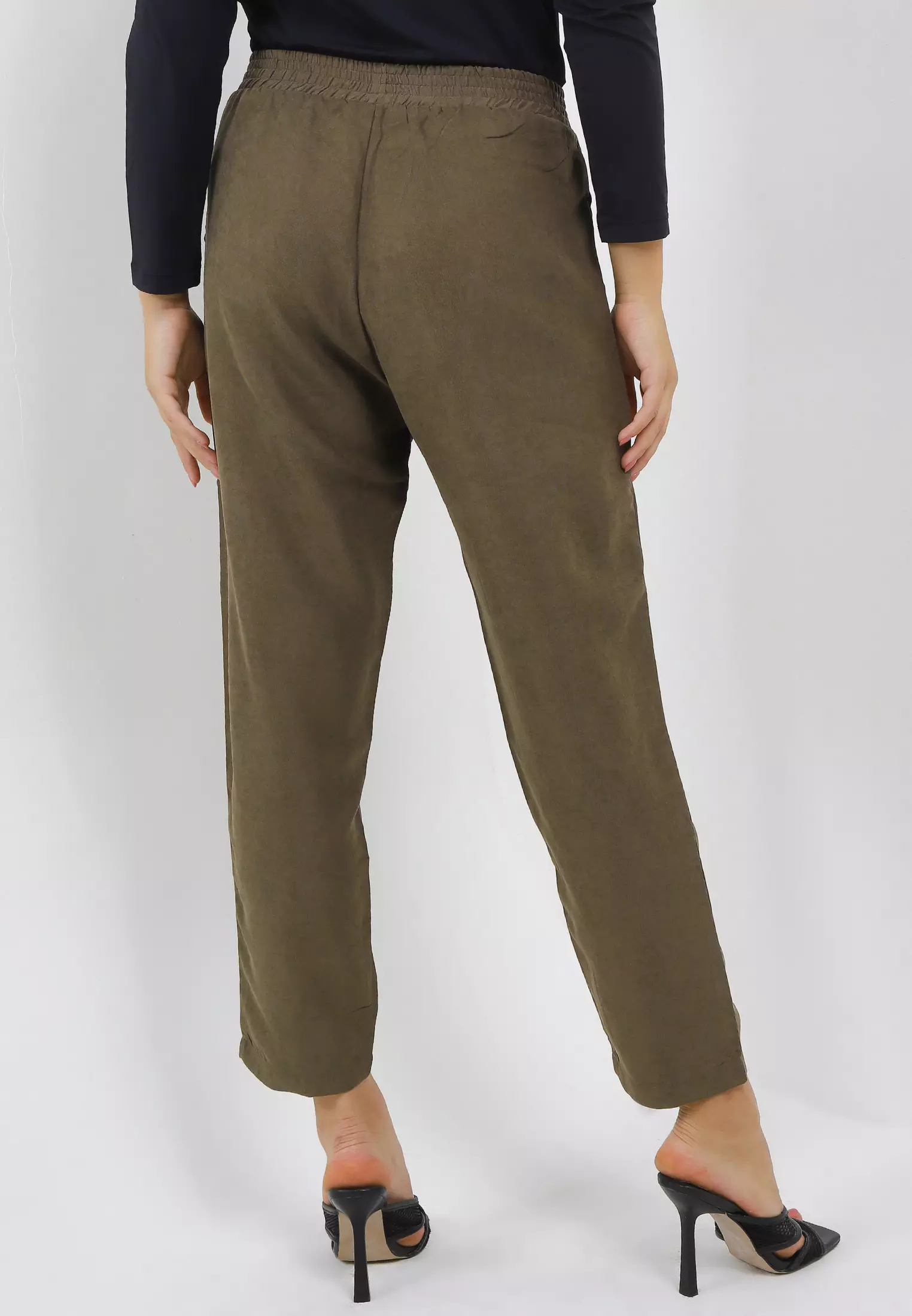 MFMW Rosalia Celana Panjang Olive