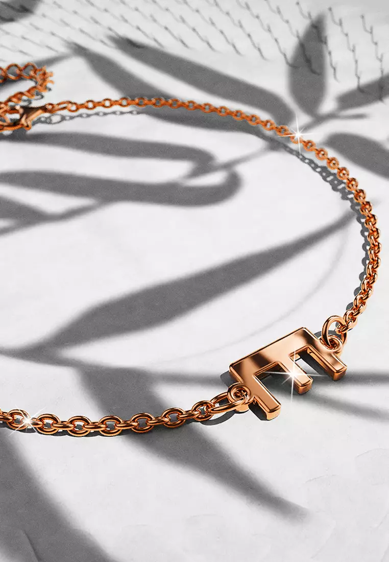 Bold Alphabet Letter Initial Charm Bracelet in Rose Gold Tone - E