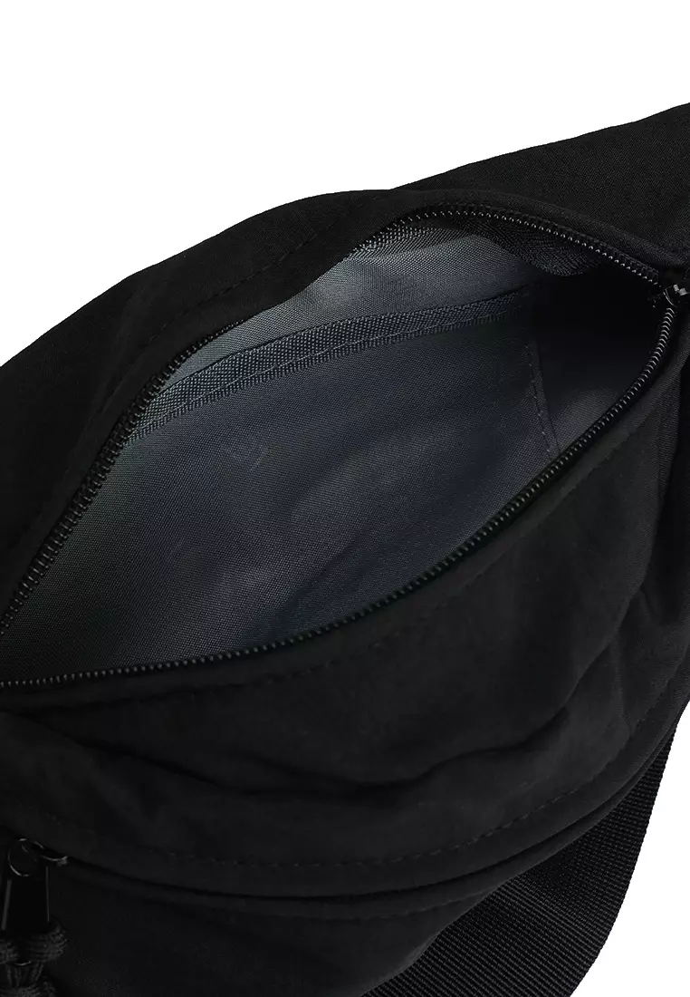 輕盈防水旅行腰包