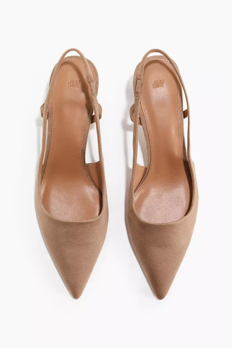 Kitten-heeled slingbacks