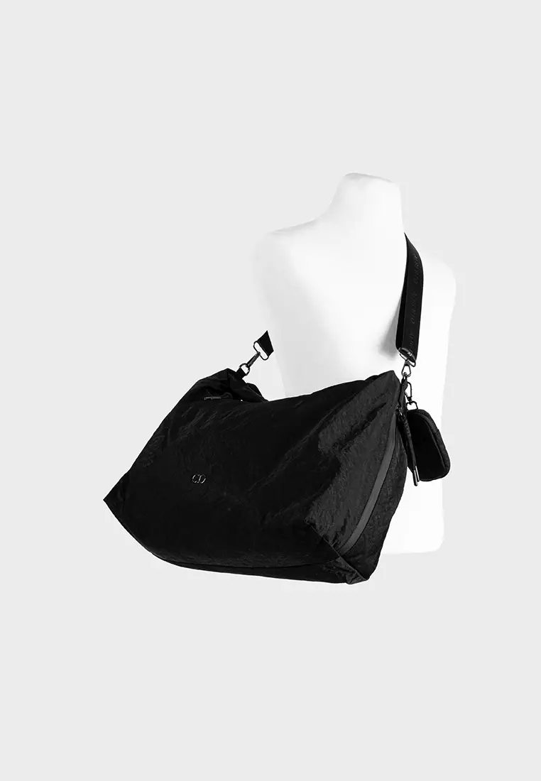 UrbanFlex Nami Hobo Bag