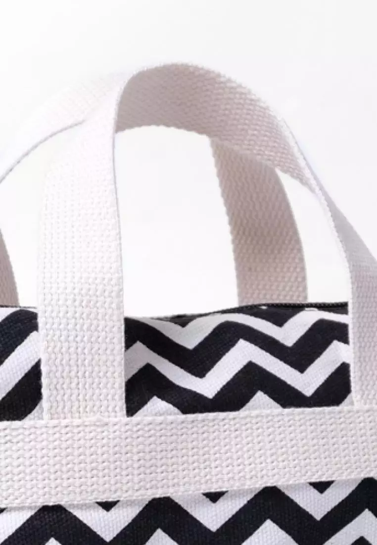 Pamole Pouch Kosmetik Bahan Kanvas Penutup Resleting - Zig Zag