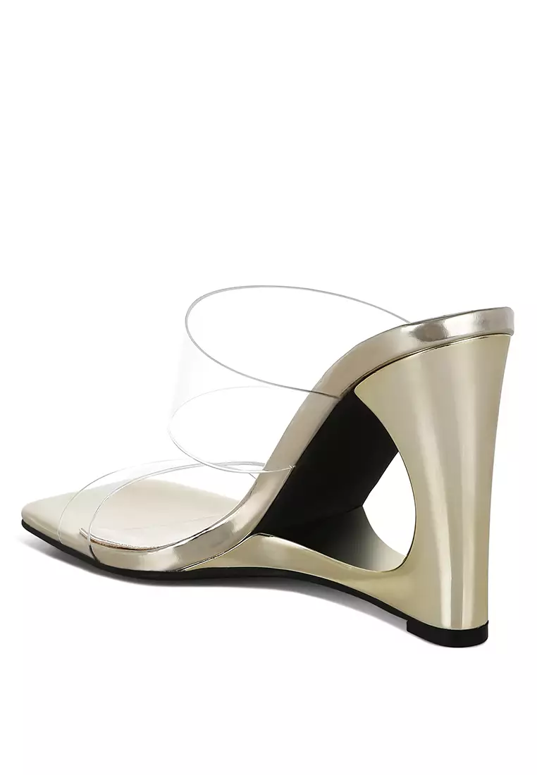 Sandal Hak Wedges Fantasi Bening Warna Emas