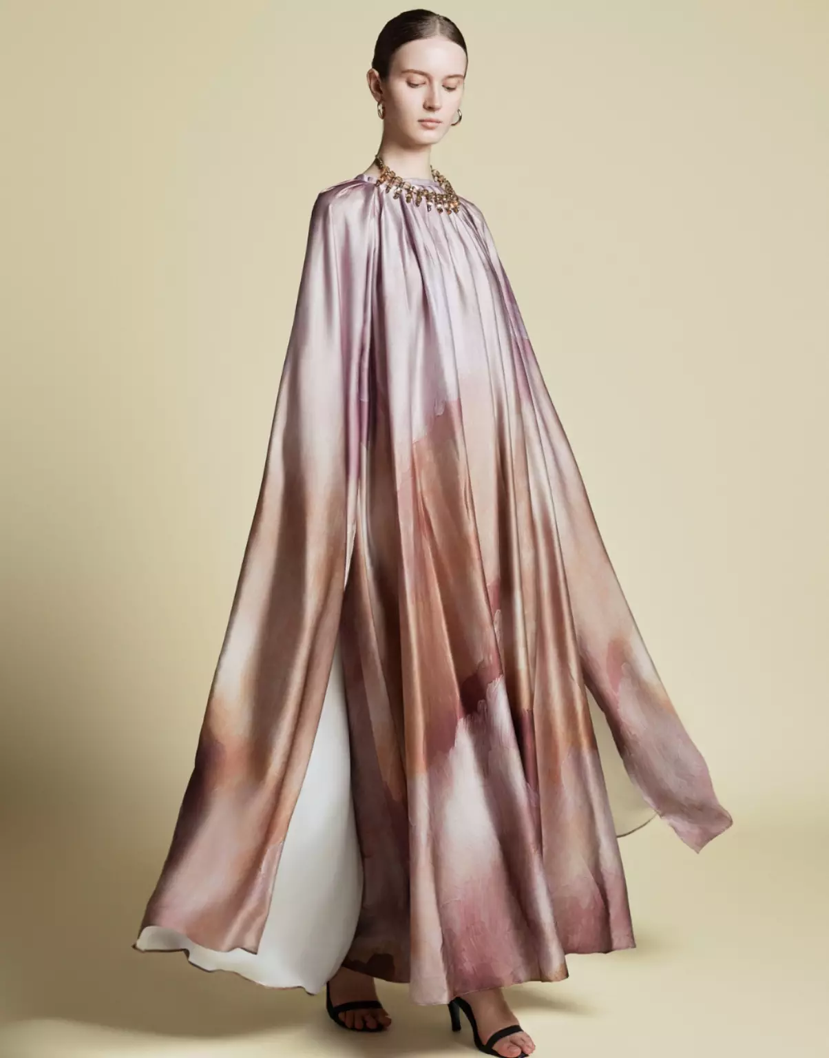 Demure Signature - Cape Kaftan in Italian silk Twill Abstract Brown - Dress