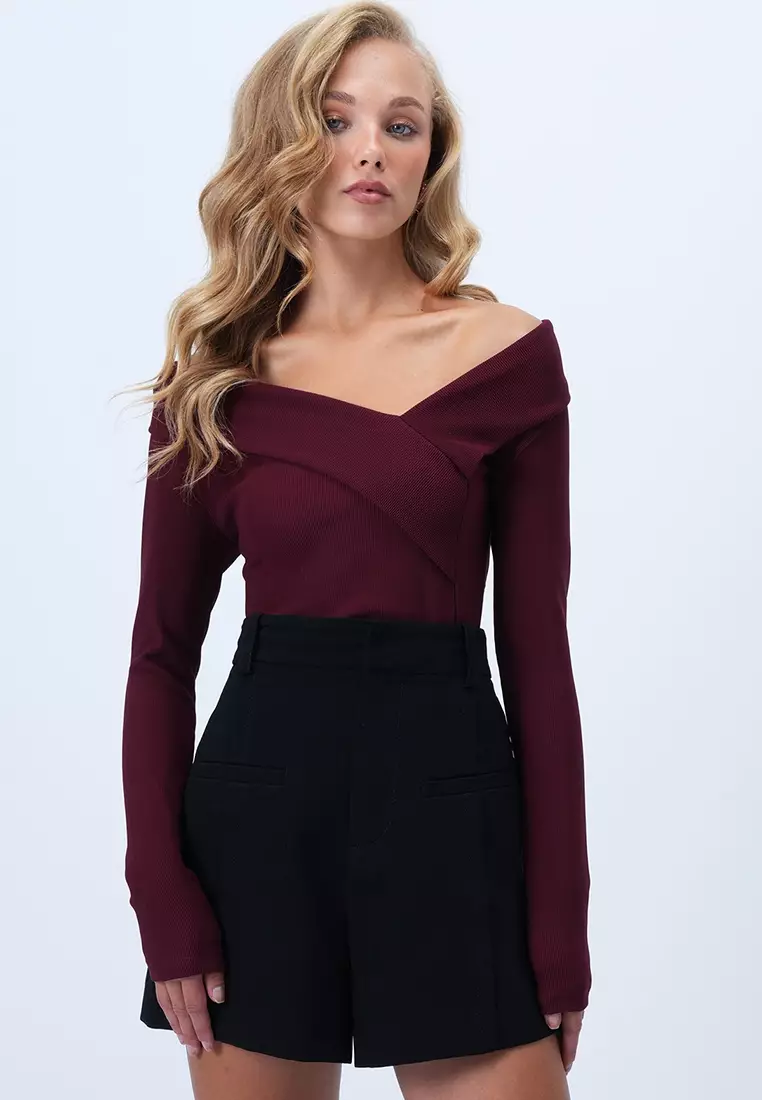 Wide Collar Blouse
