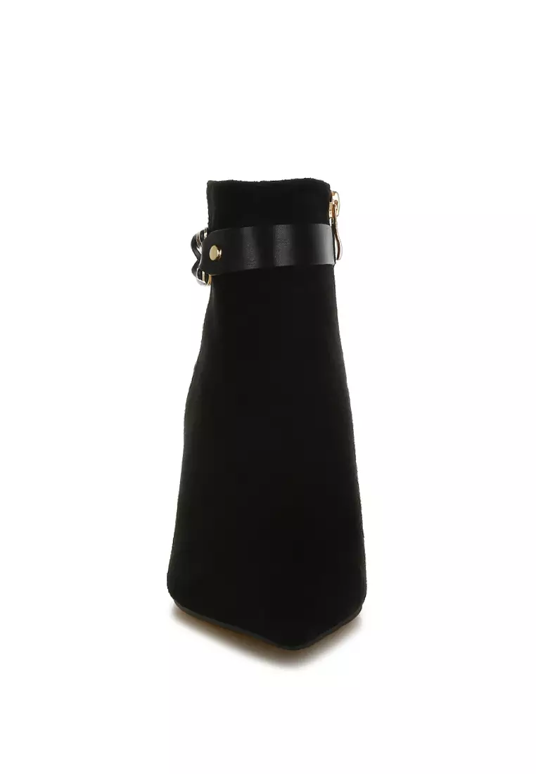 Ankle Boots Detail Sabuk Rantai Hitam