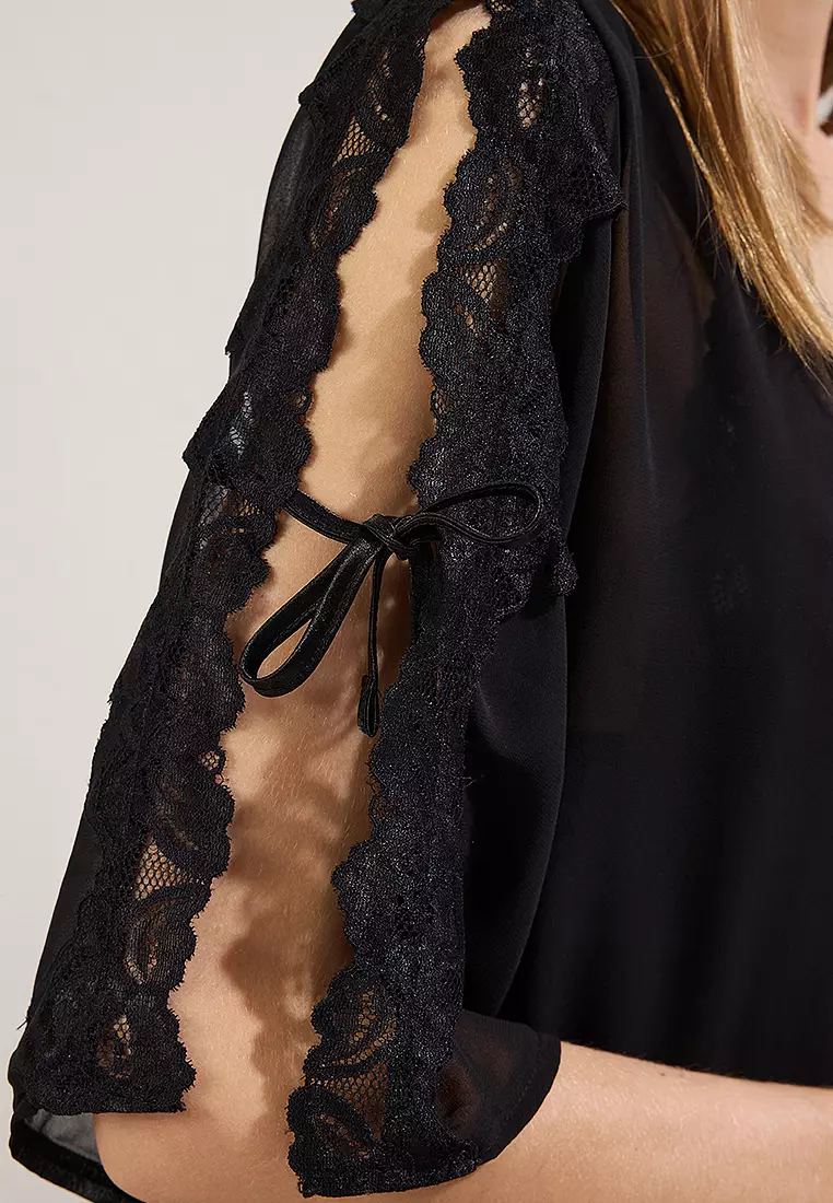 Black 2-Piece Lace And Ribbon/Bow Satin Belted Woven Dressing Gown + Nightgown Set