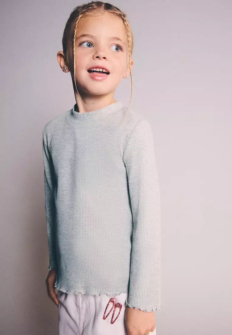 Ribbed Long-Sleeved T-Shirt