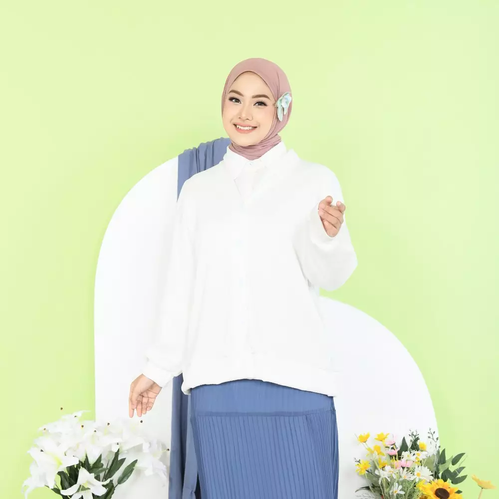 Licca Cardigan - Broken White M19725 R36S4