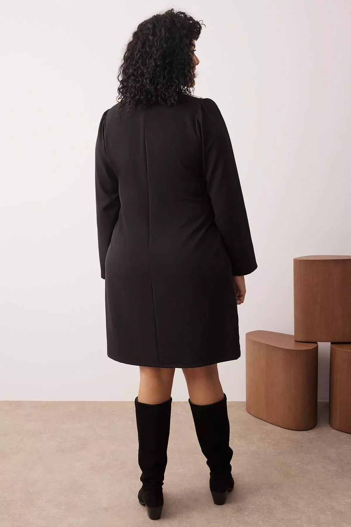 Black Collar Detailed Mini Shally Woven Plus Size Dress
