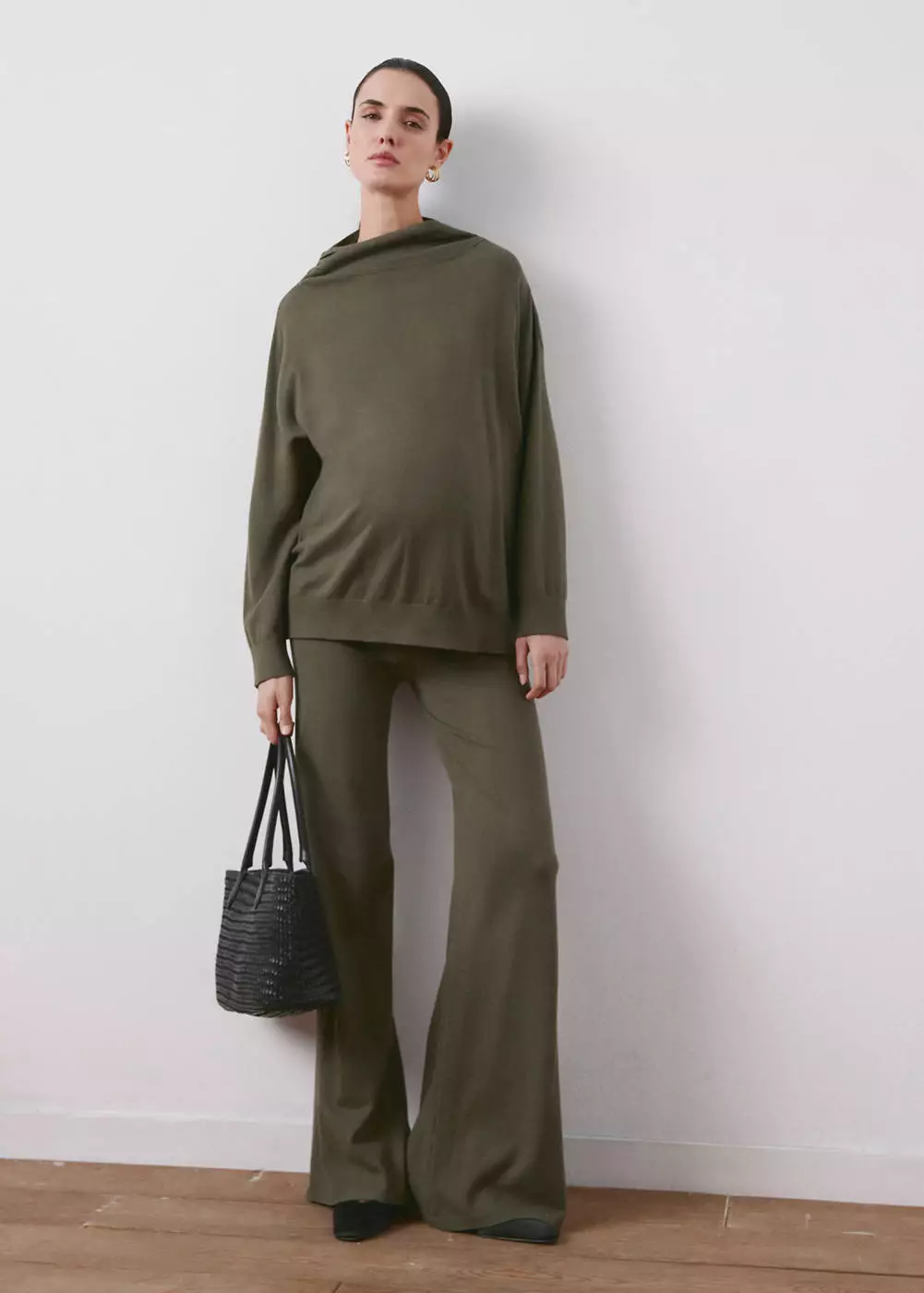 Sweater lipit kerah perkins