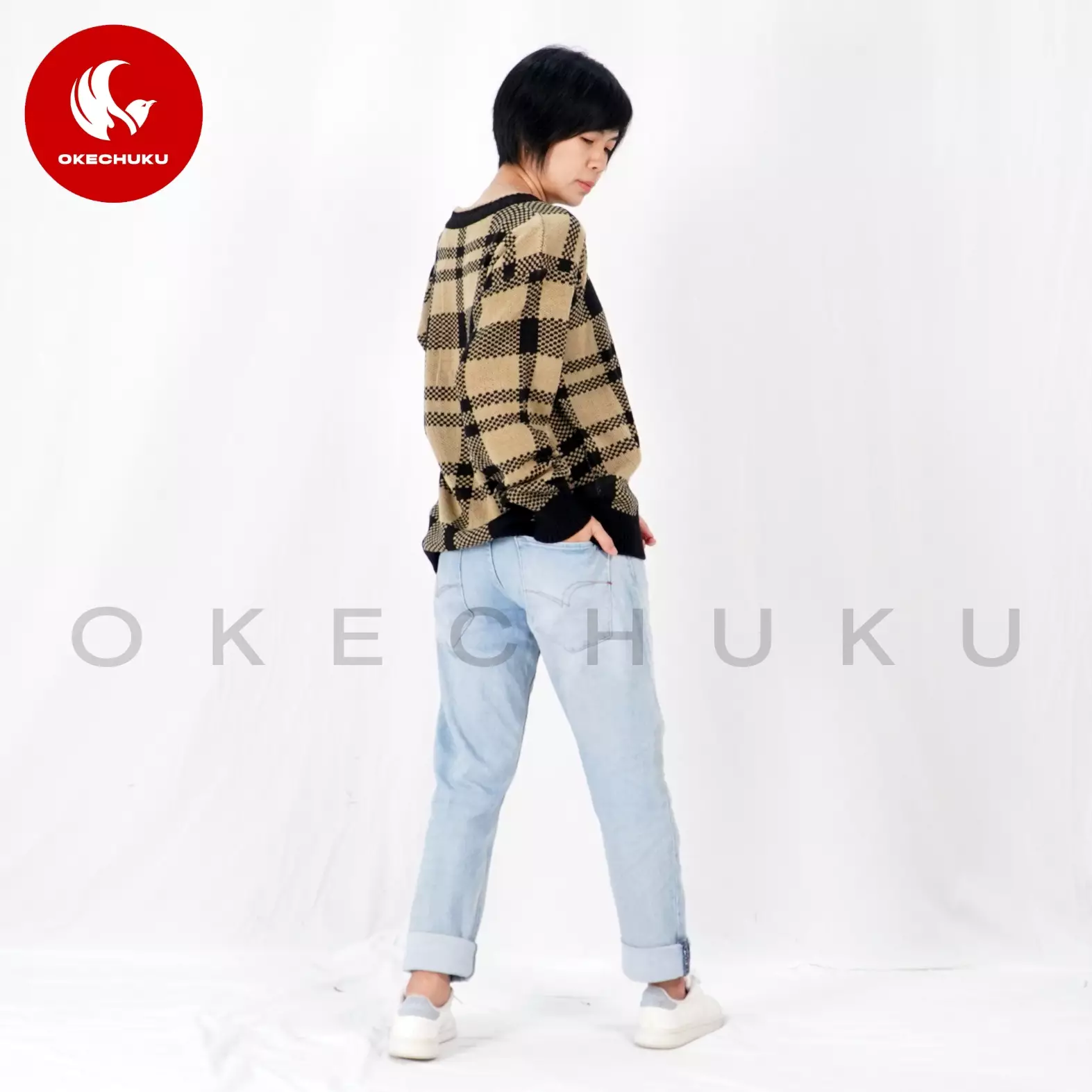  KINAN Knit Sweater Rajut Unisex V Neck Sweater Pria Wanita - Hitam