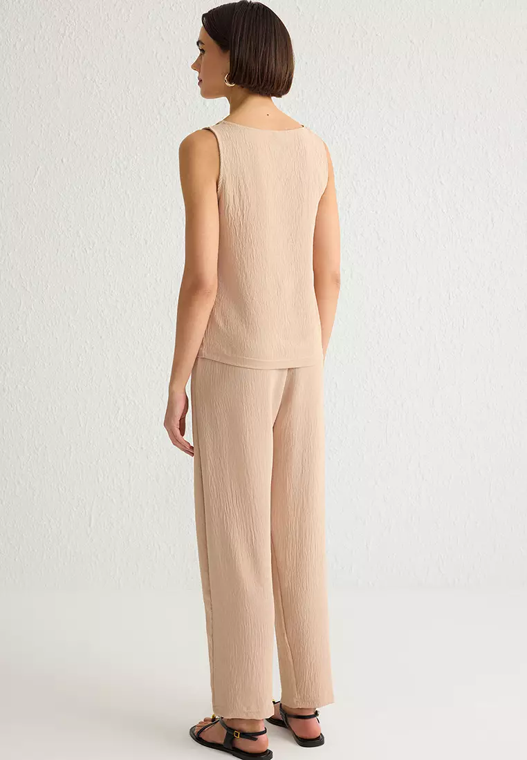 Textured Sleeveless Top & Pants Set