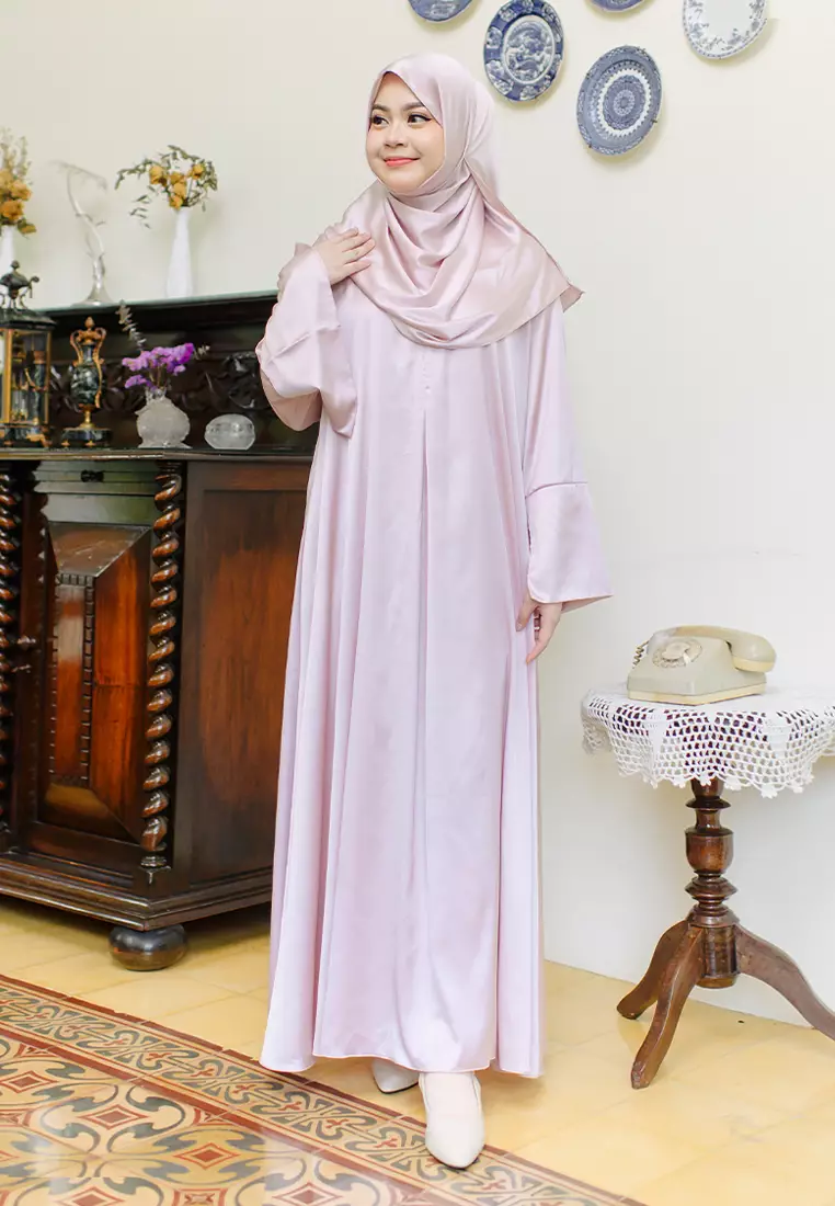 Latifa Abaya Silk Soft Pink