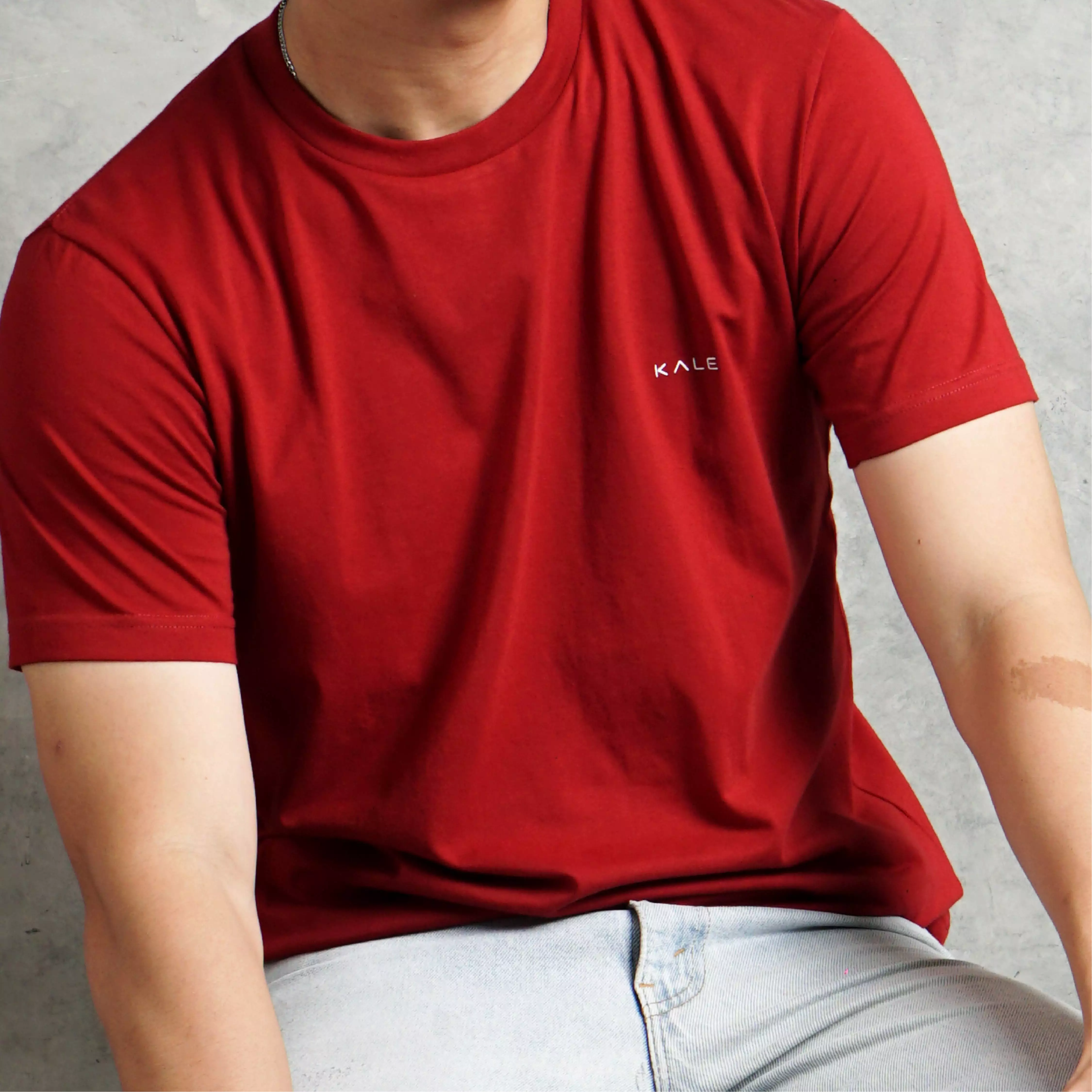 Kale Arion Maroon / T-Shirt Pria Lengan Pendek / Unisex