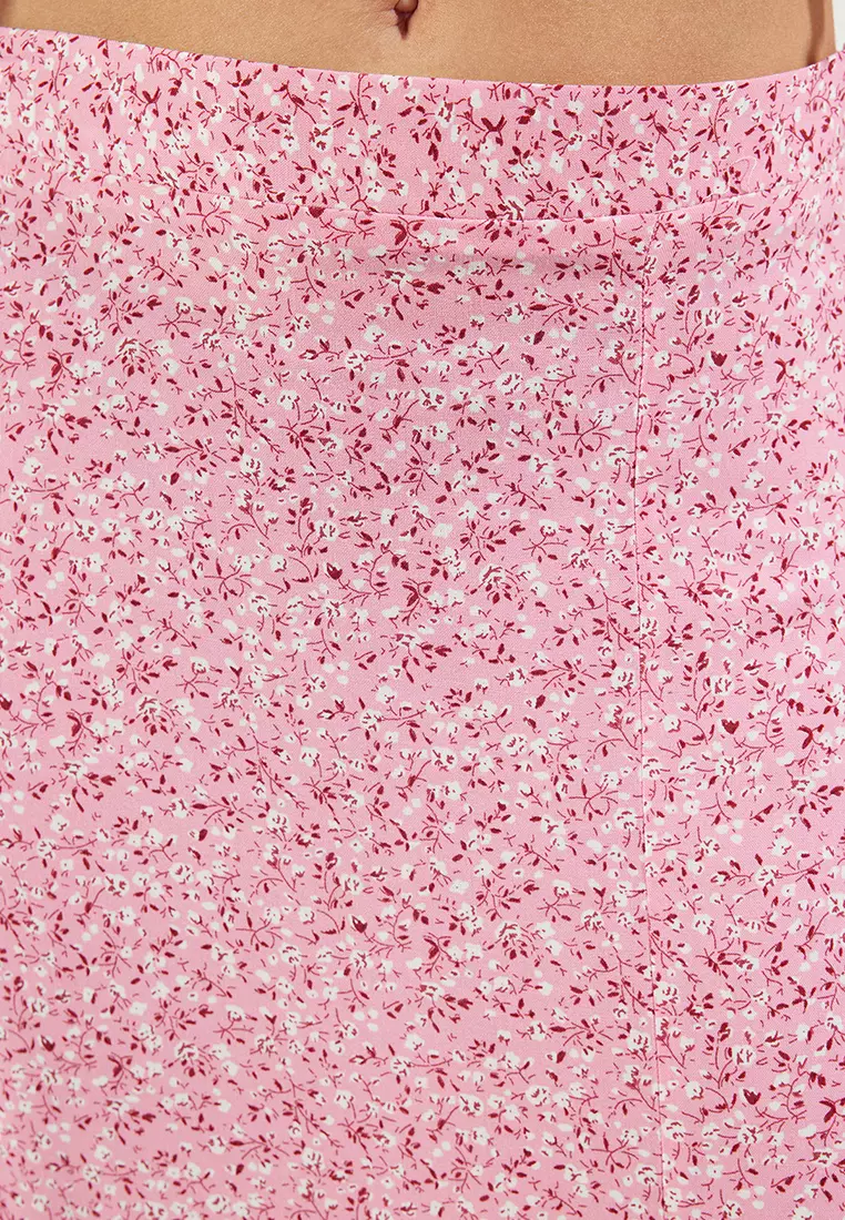 Light Pink Slit Detail Floral Patterned Fabric Midi Woven Skirt