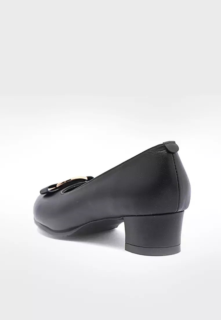 Buccheri Sepatu Wanita Archita Black