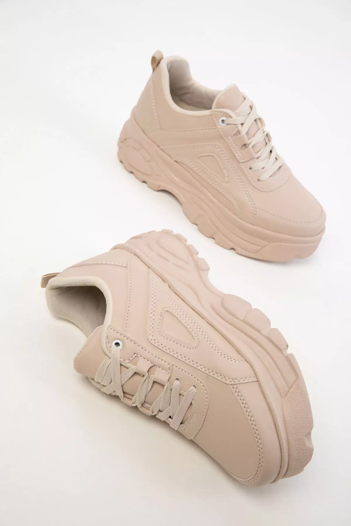 19729 Model Nude Women's Sneakers