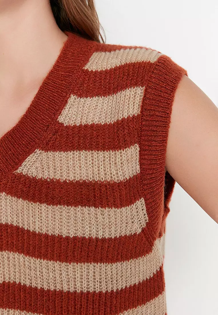 Red and clearance white striped vest