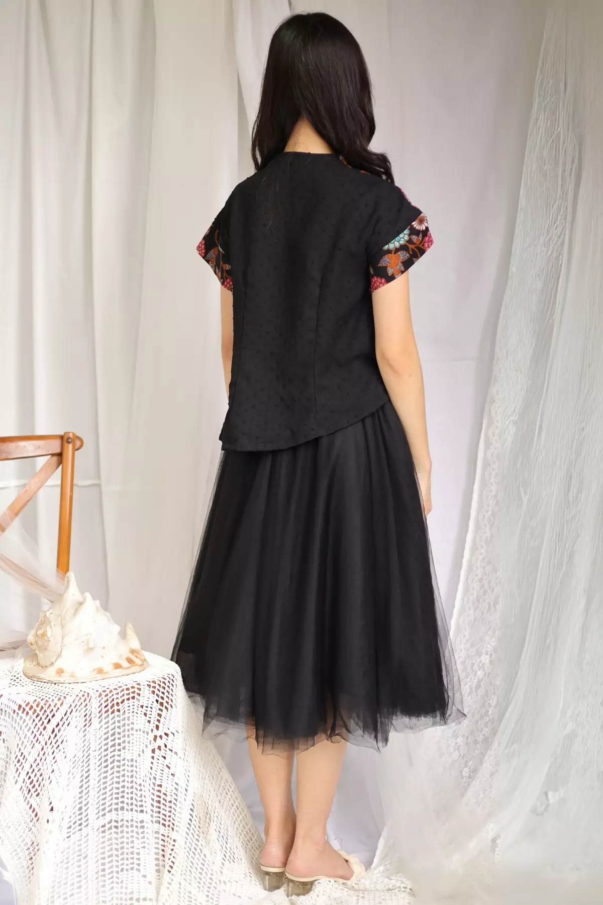 Serodja Krisantium Janggan Kebaya