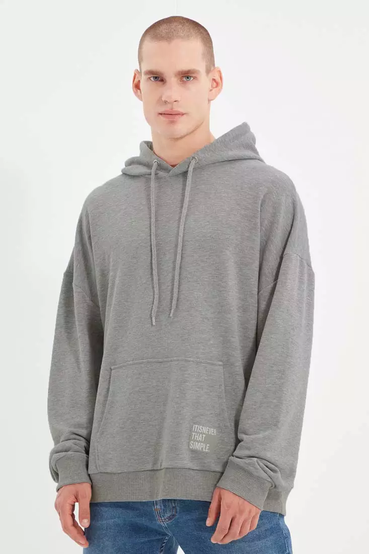Basic Oversize Hooded Sweatshirt with Patched Label