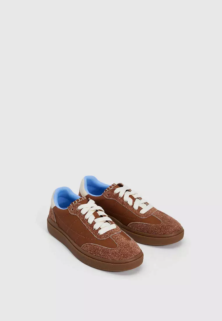 Round Toe Sneakers