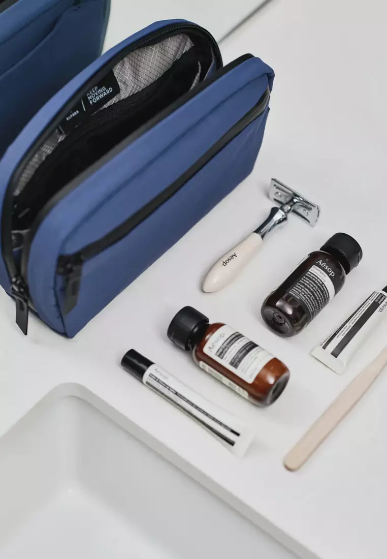 Alpaka Toiletry Bag - Blue