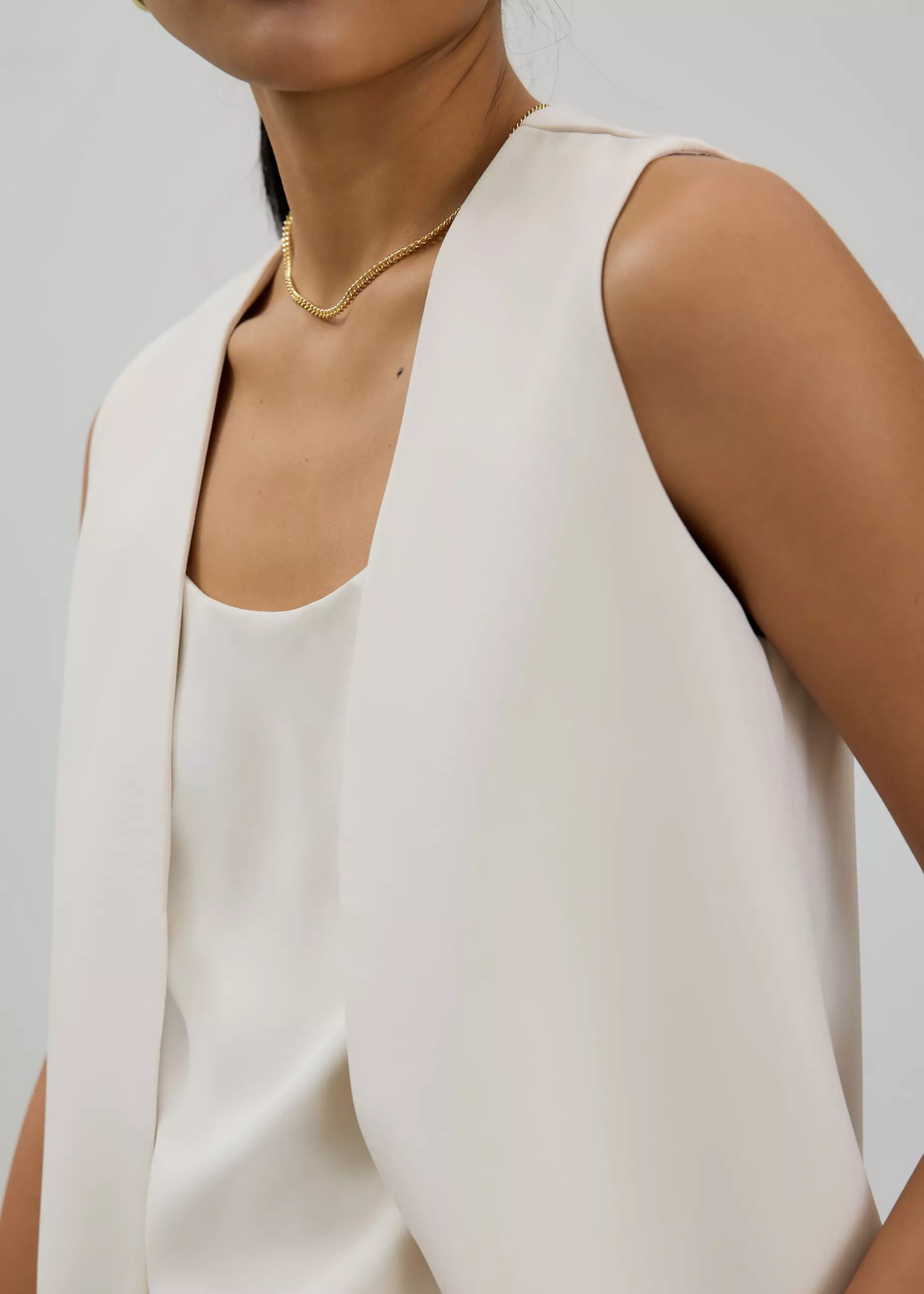 Atasan Wanita - Moira Detachable Tailored Vest Top