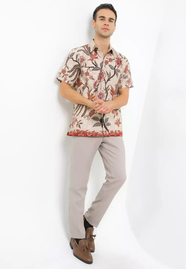 Hem Kemeja Pria Lengan Pendek Batik Furing Cavero Cream