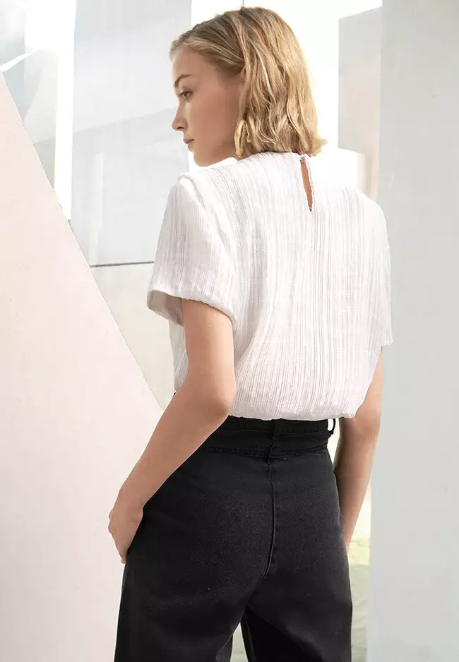 Short Sleeve Ruffle Hem Textured Top