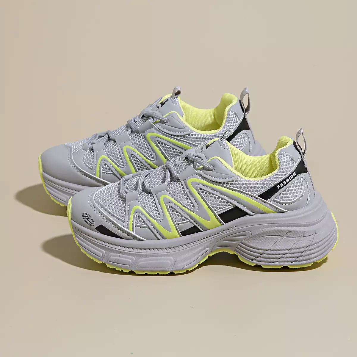 Sepatu Olahraga Wanita Casual Modis Sneakers Cewek Ootd WL2485