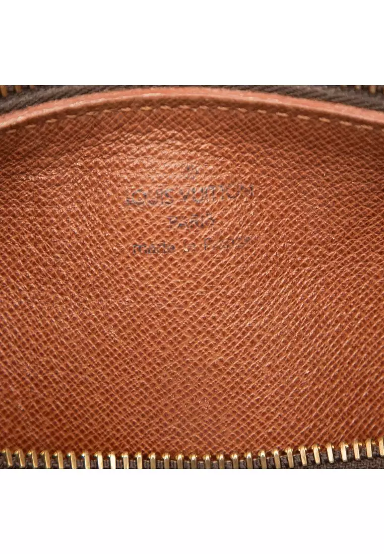 Pre-Loved Louis Vuitton Monogram Papillon 26