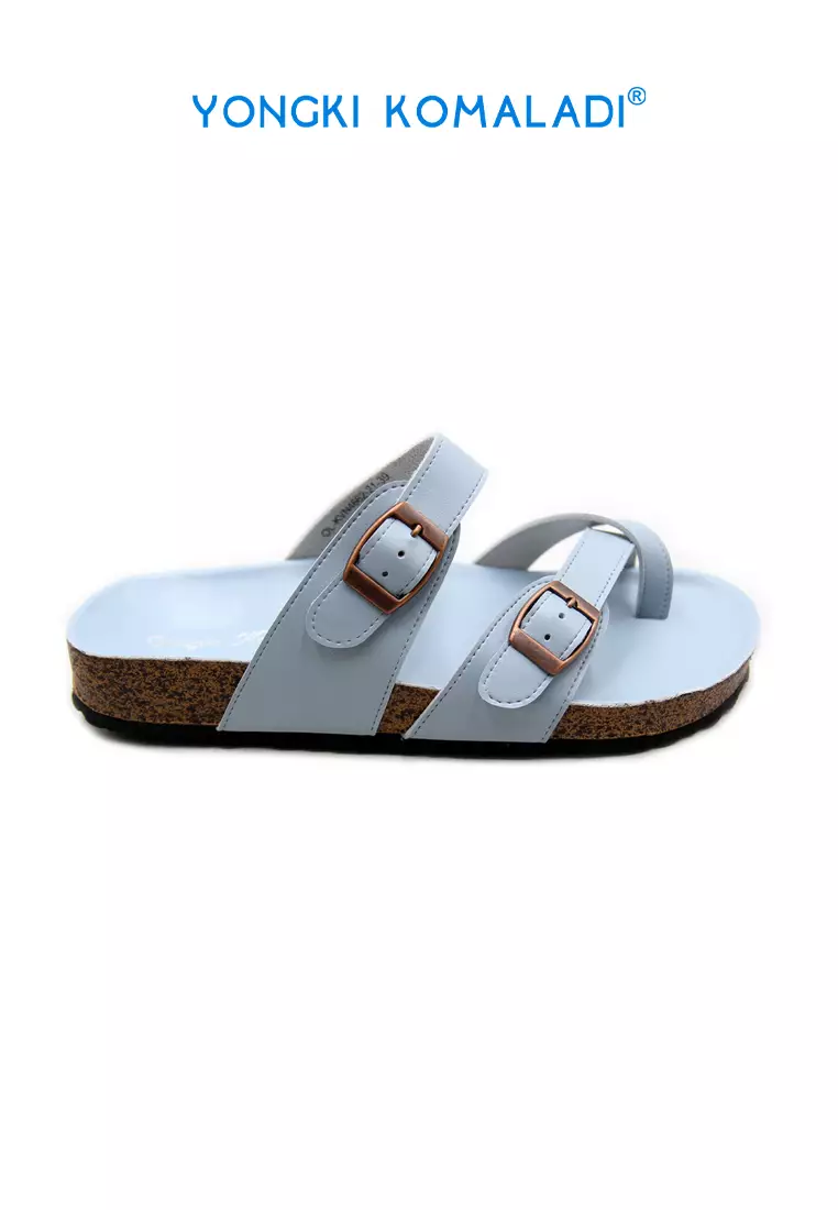 Yongki Komaladi Big Buckle Strap Sandal Wanita