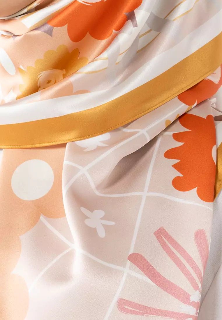 Hadiqa 印花橙色方形頸巾