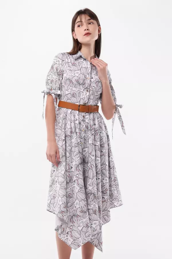 MINIMAL/Emily In Paris - Arnee - Dress Asimetris Motif Bunga Warna Black