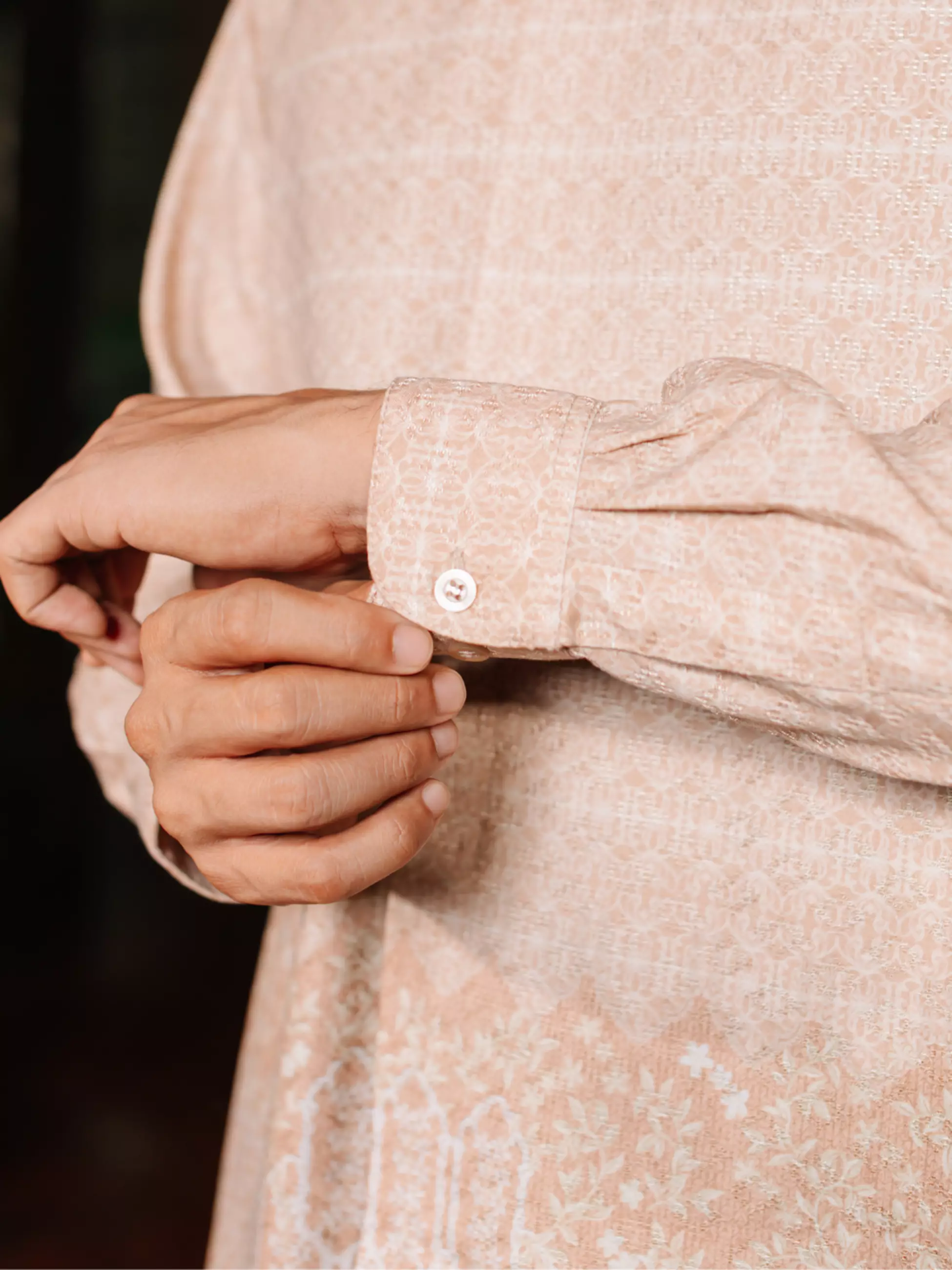 Ranaya Etoupe Brown Kemeja Batik Koko Pria Furing Lengan Panjang Regular Fit