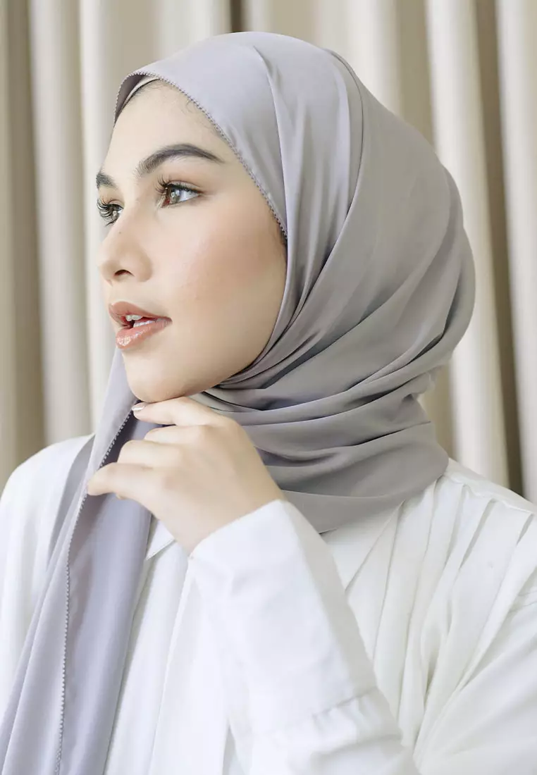 Medina Eyelash Shawl Grey