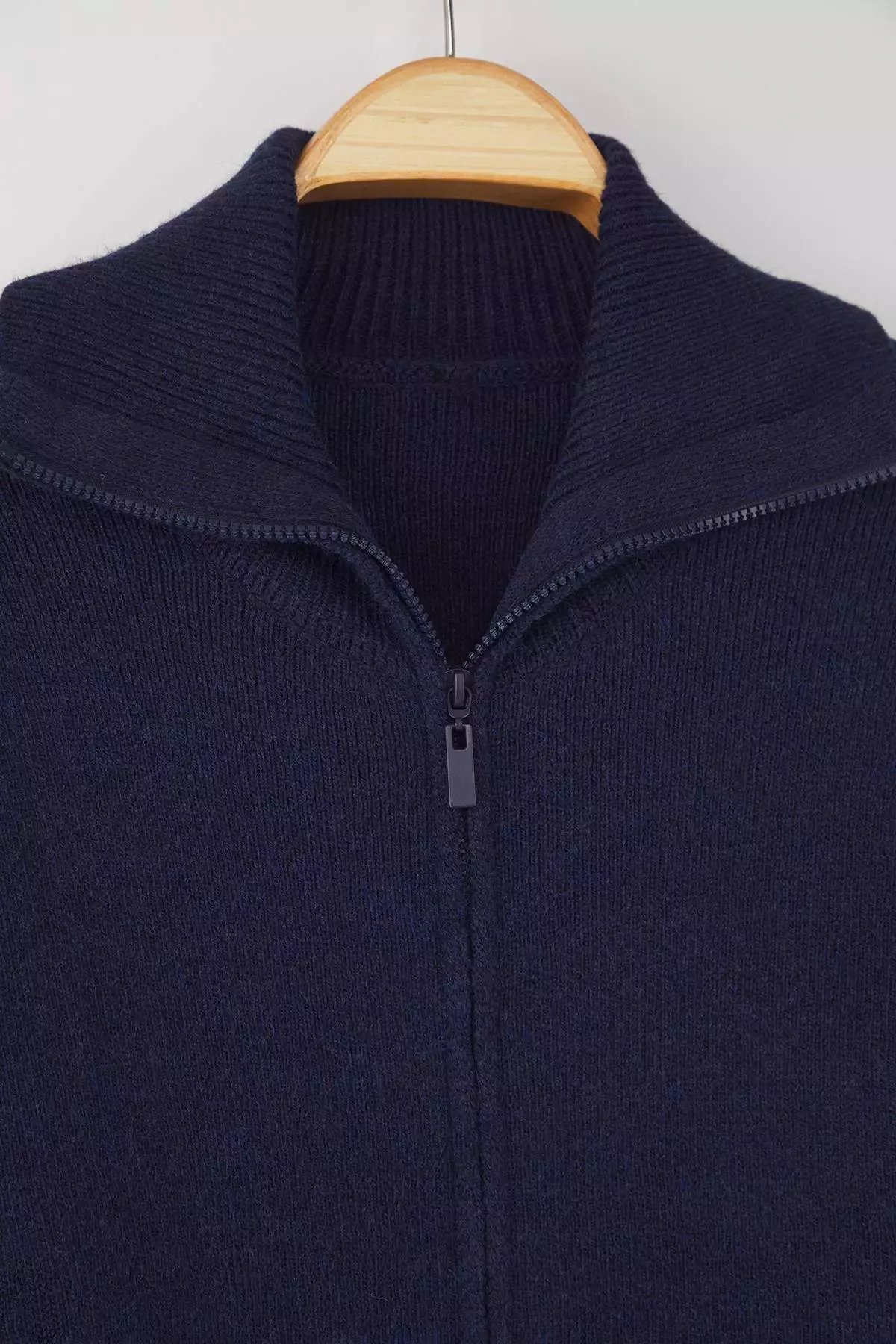 Navy Blue Turn Down Collar Soft Texture Wide Fit Zippered Knitwear Cardigan