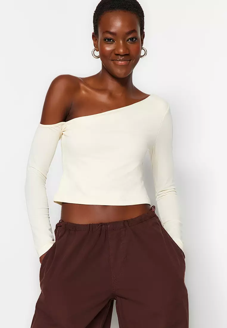 One off shoulder crop top outlet