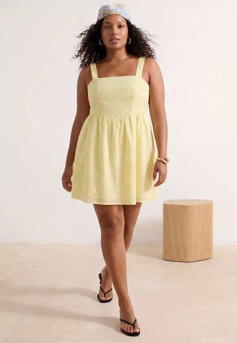 Yellow Brode Mini Square Collar Woven Plus Size Dress Tbbss26Ah00064