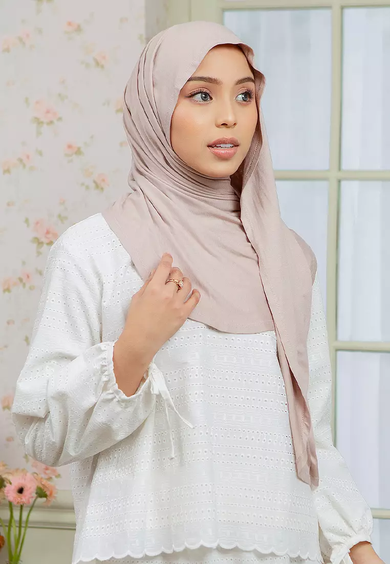 Heidy Oval Shawl in Khaki (Lozy x Heidy)